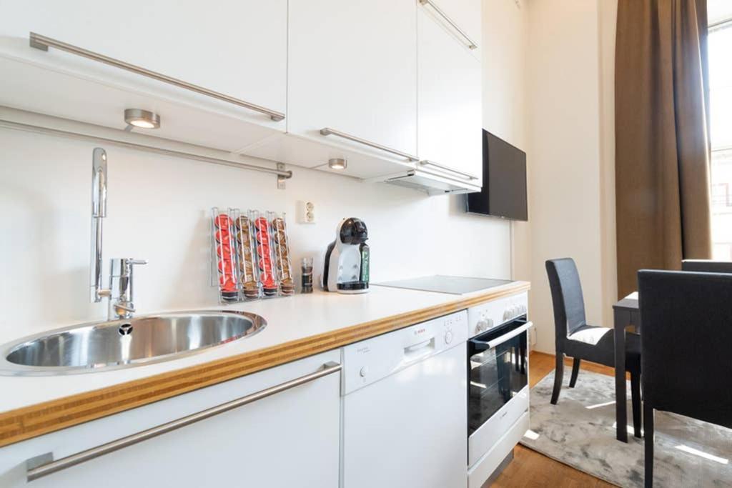 Nordic Host Luxury Apts - Prinsens Gate - Large Mezzanine Studio Осло Экстерьер фото